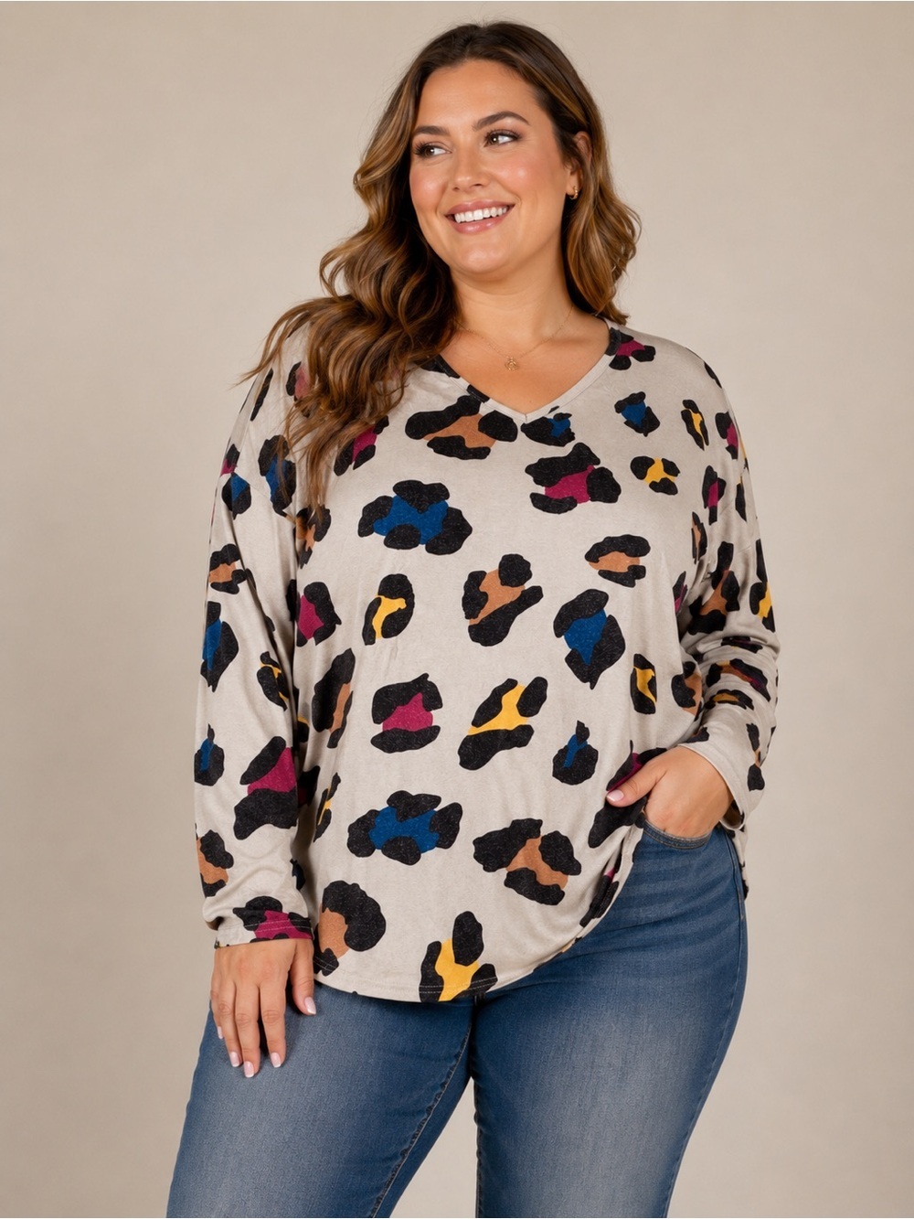 Plus Size V-Neck Leopard Print Long Sleeve Top - Multicolor - 866